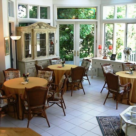 The Columbia Inn At Peralynna An Ascend Hotel Collection Bagian luar foto