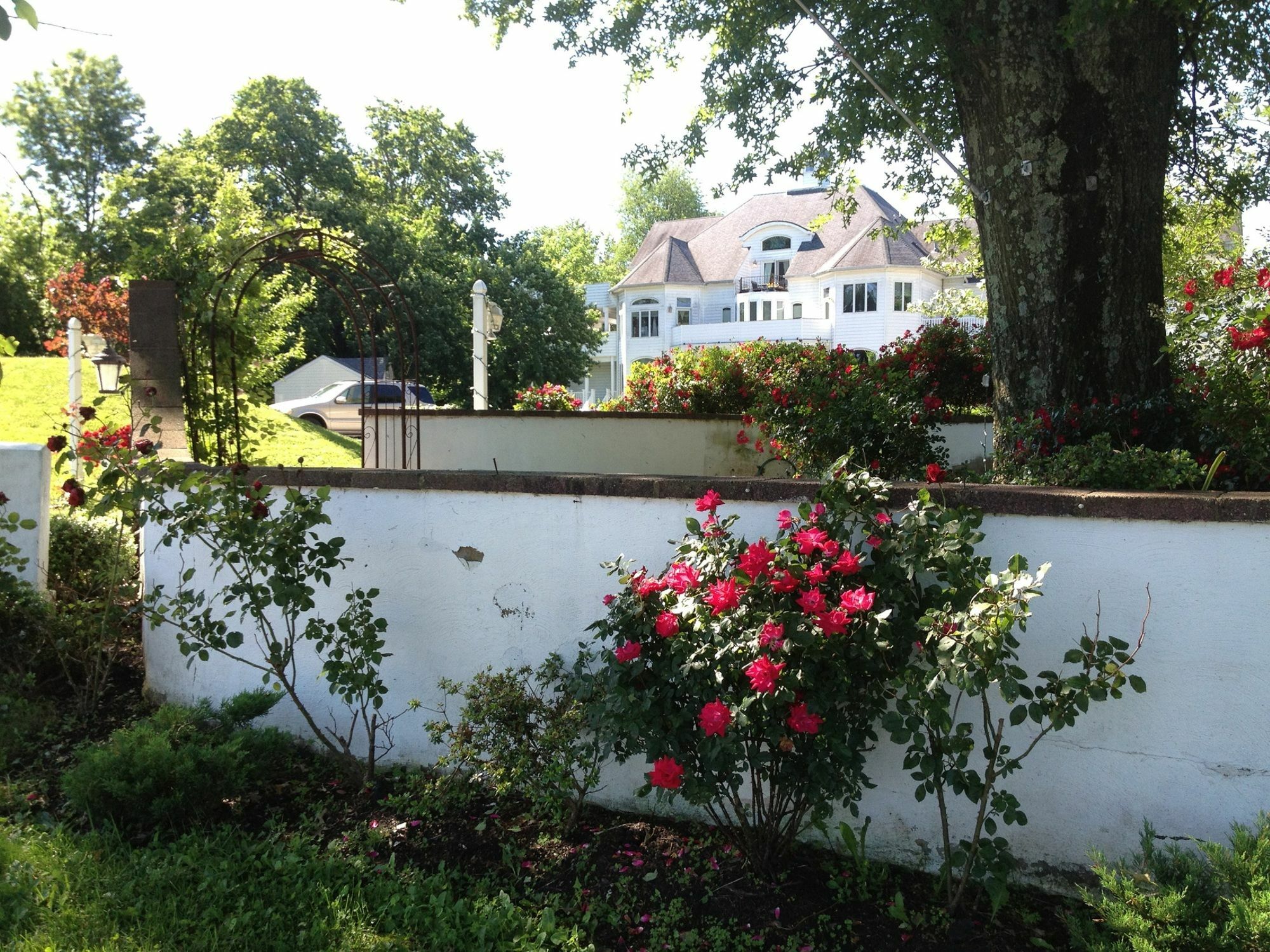 The Columbia Inn At Peralynna An Ascend Hotel Collection Bagian luar foto